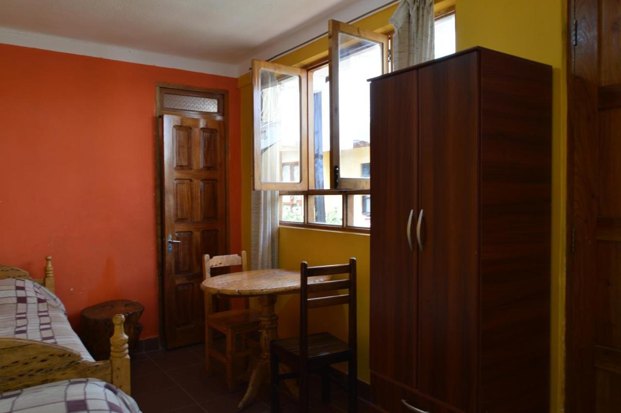 Hostal Coronel Pedro Arraya Tupiza Extérieur photo