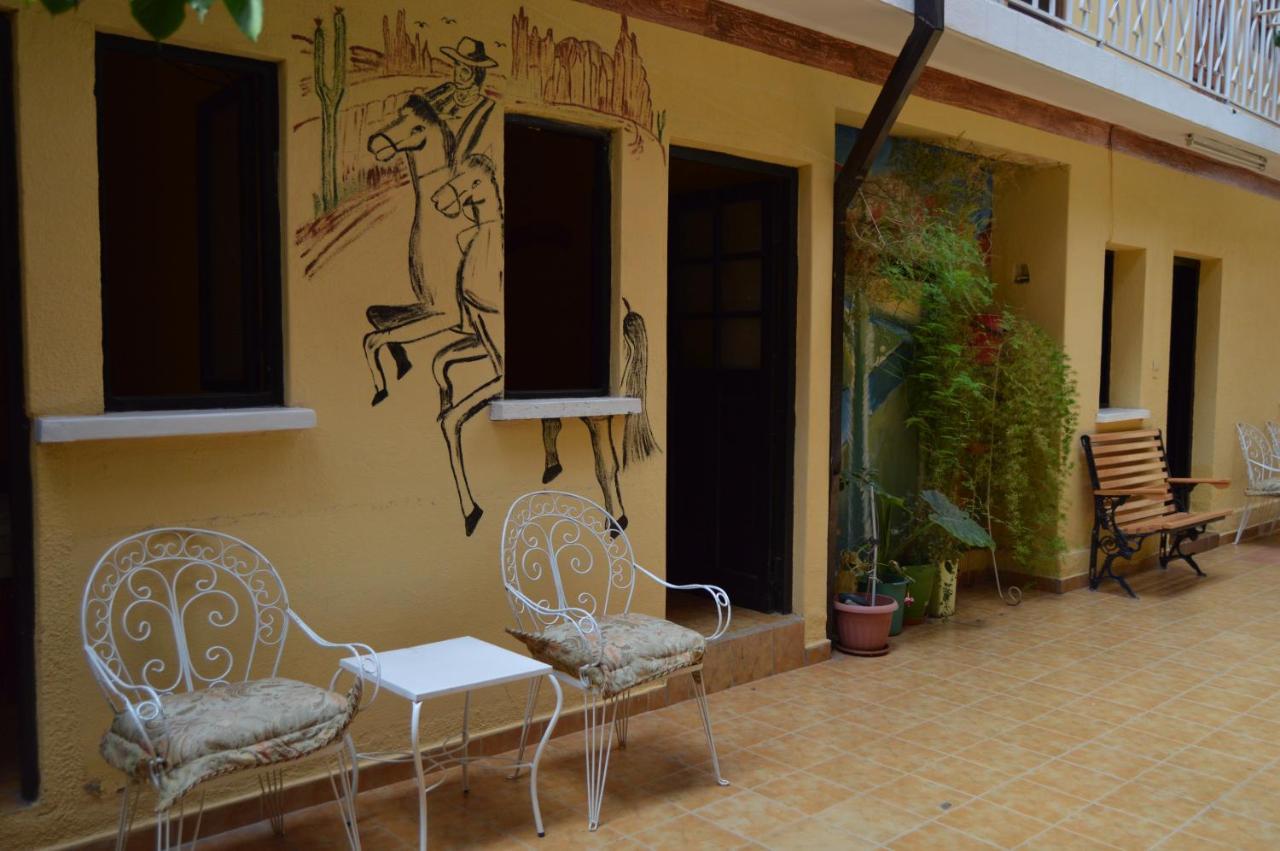 Hostal Coronel Pedro Arraya Tupiza Extérieur photo