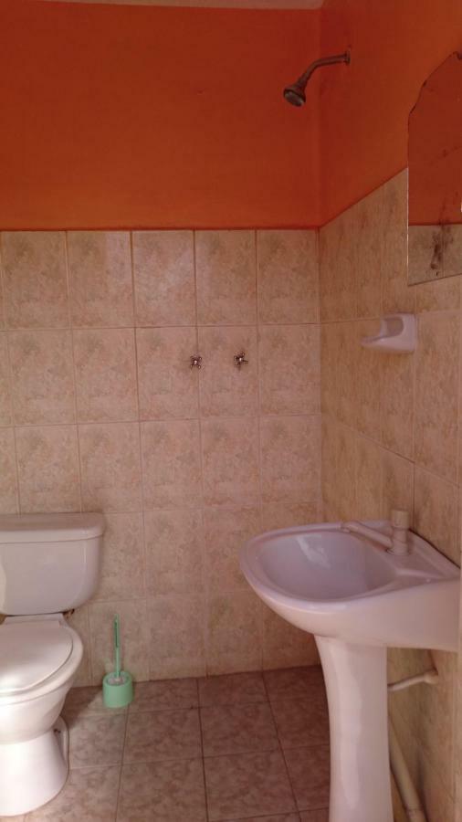 Hostal Coronel Pedro Arraya Tupiza Chambre photo